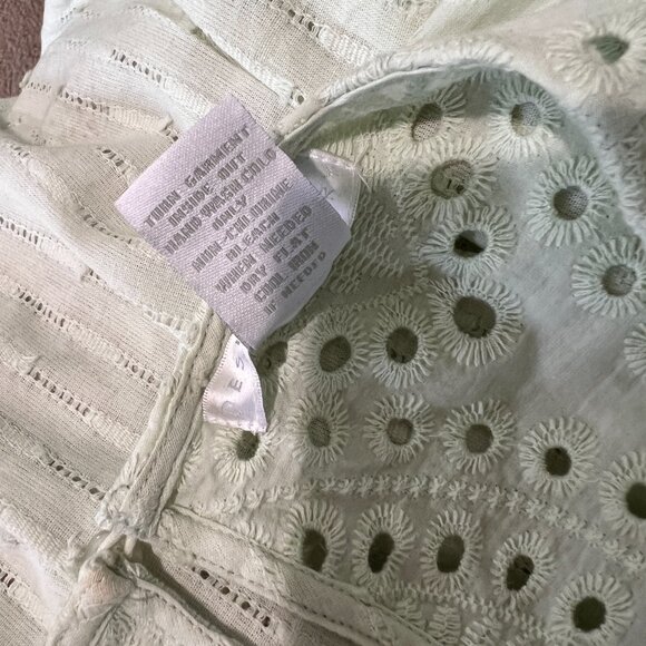 Design History Light Green Eyelet SS Blouse Size L - Picture 6 of 6